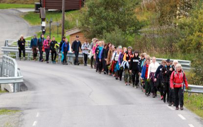 Konfirmanter på pilegrimsvandring