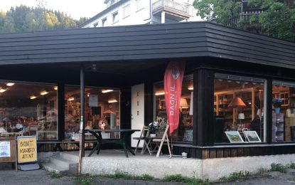Bruktbutikken åpen fredager og lørdager!